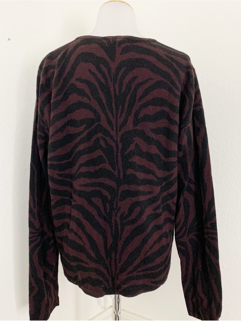 NWT Nina Leonard Vtg Wool Angora Animal Print Cardigan Sweater Women’s L Brown - Picture 10 of 13